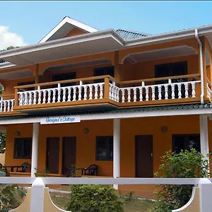 *** Couette-café Georgina's Seychelles